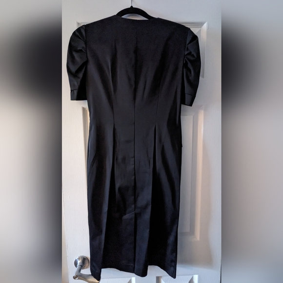 Buttoned pencil dress - Picture 5 of 7